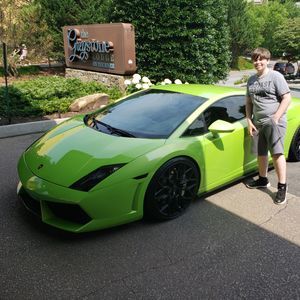 Meet your Posher, Weston